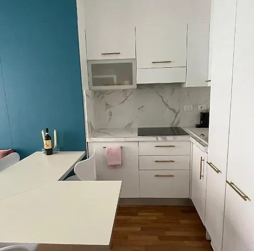 Bocconi 1 Bdr With Style 아파트