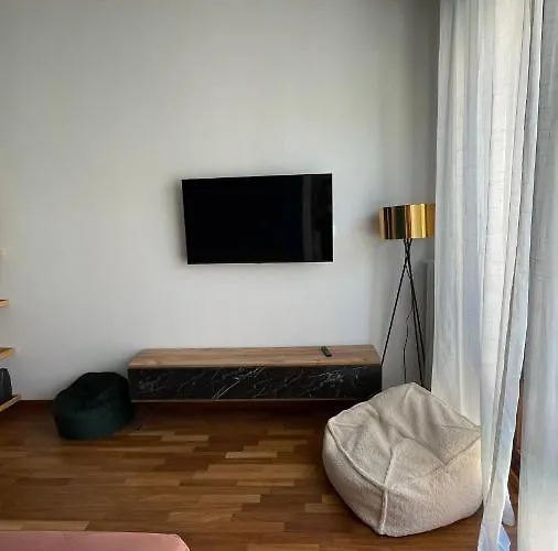 Bocconi 1 Bdr With Style * 밀라노